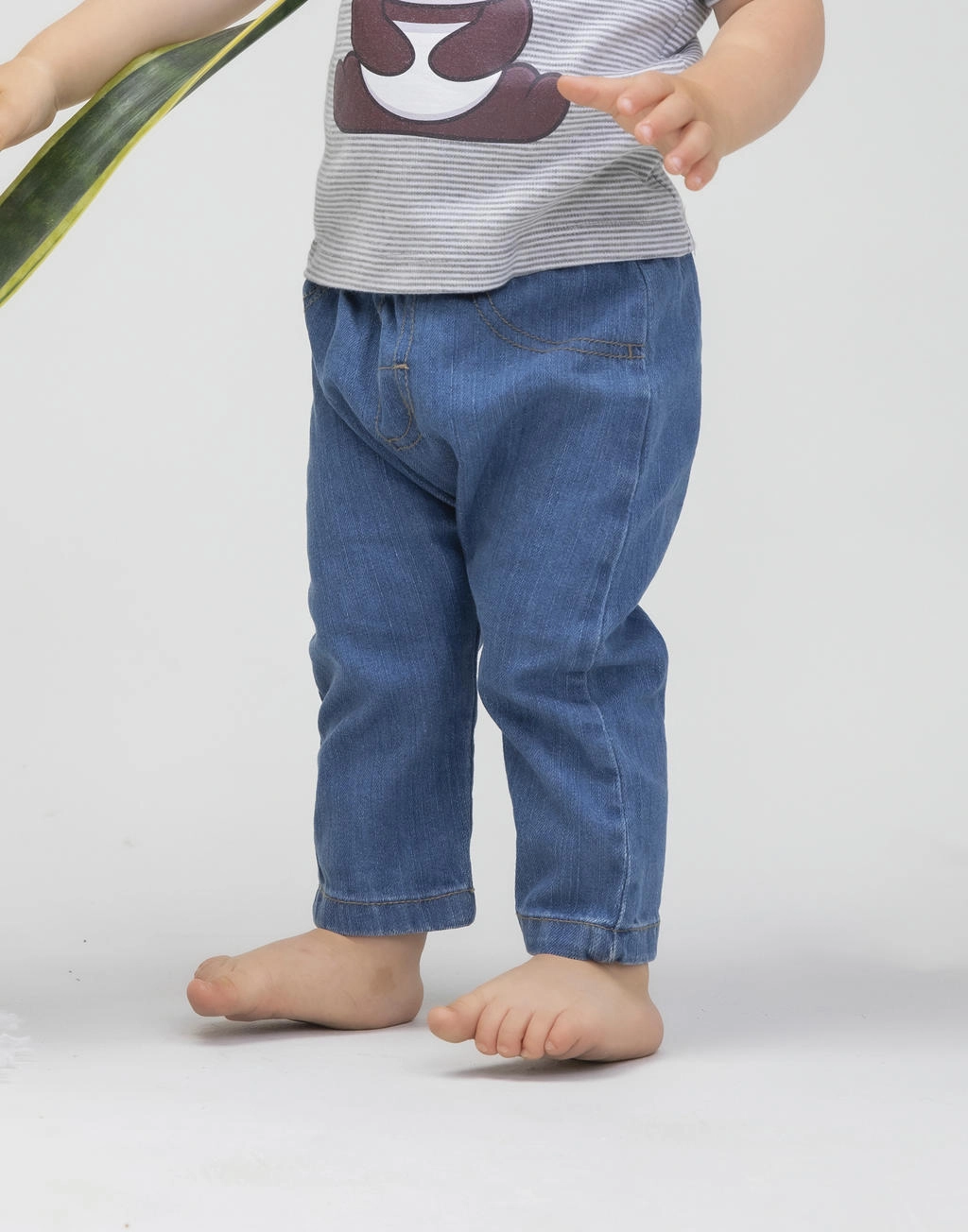 Baby Rocks Denim Trousers zum Besticken und Bedrucken mit Ihren Logo, Schriftzug oder Motiv.