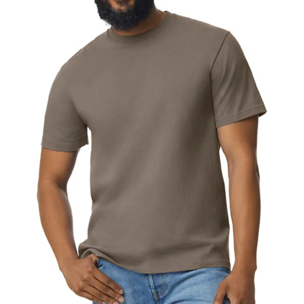 Softstyle Midweight Adult T-Shirt zum Besticken und Bedrucken in der Farbe Brown Savana mit Ihren Logo, Schriftzug oder Motiv.