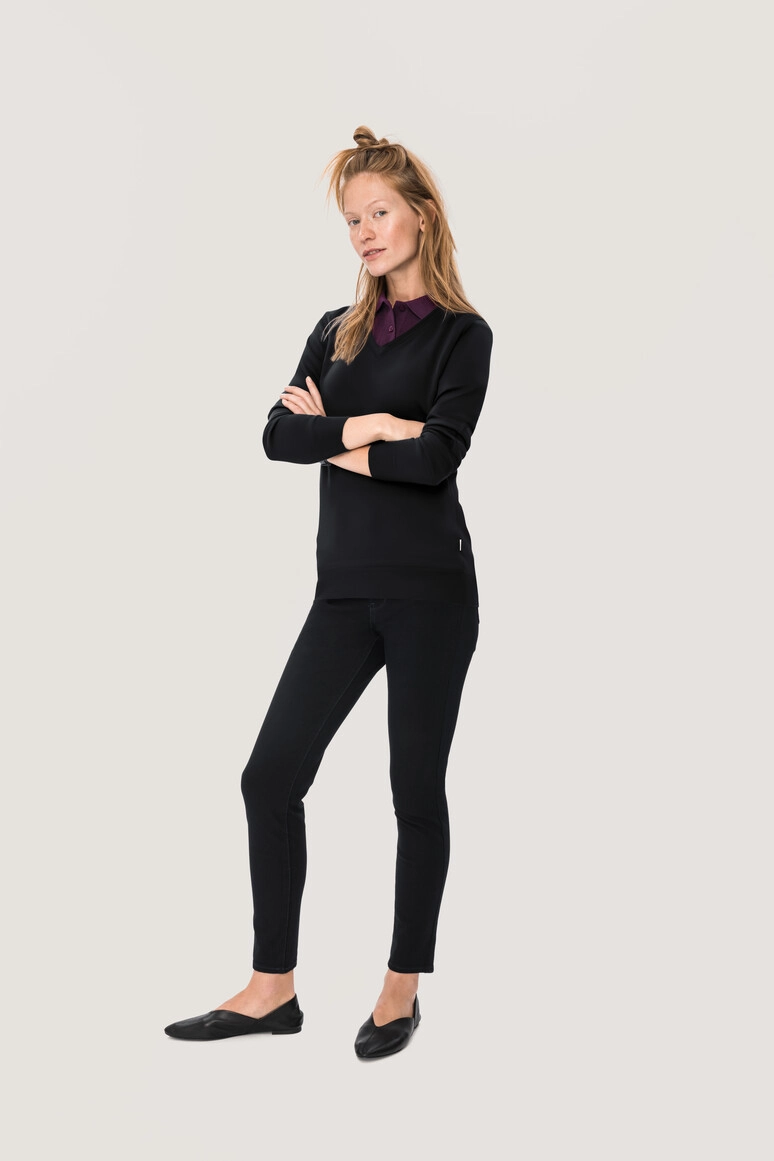 HAKRO Damen V-Pullover Merino-Wool zum Besticken und Bedrucken in der Farbe Schwarz mit Ihren Logo, Schriftzug oder Motiv.
