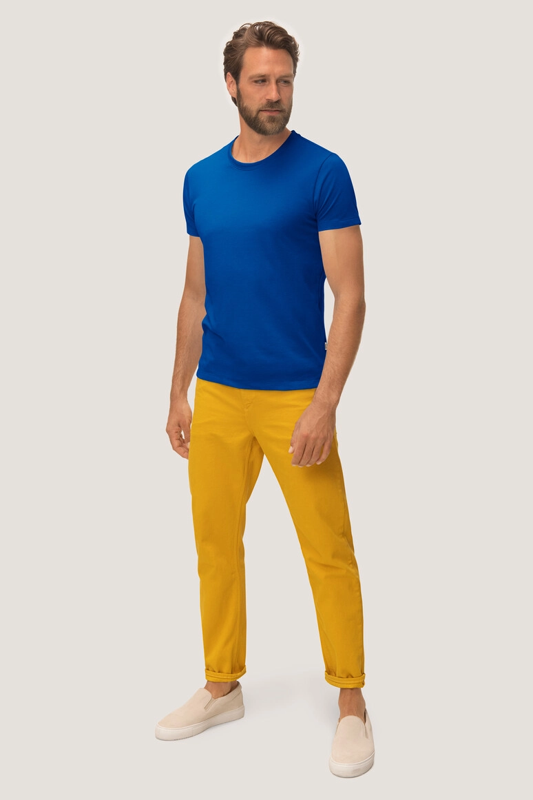 HAKRO Cotton Tec® T-Shirt zum Besticken und Bedrucken in der Farbe Royalblau mit Ihren Logo, Schriftzug oder Motiv.