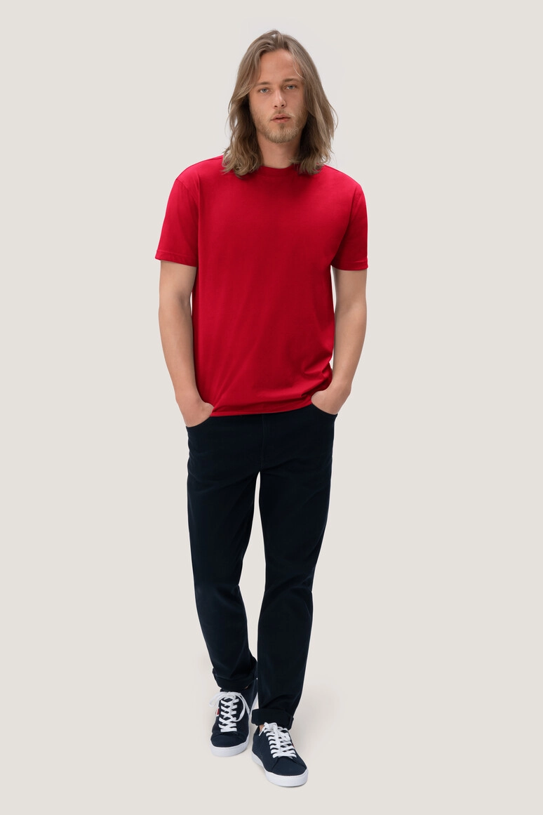 HAKRO T-Shirt Mikralinar® zum Besticken und Bedrucken in der Farbe Rot mit Ihren Logo, Schriftzug oder Motiv.