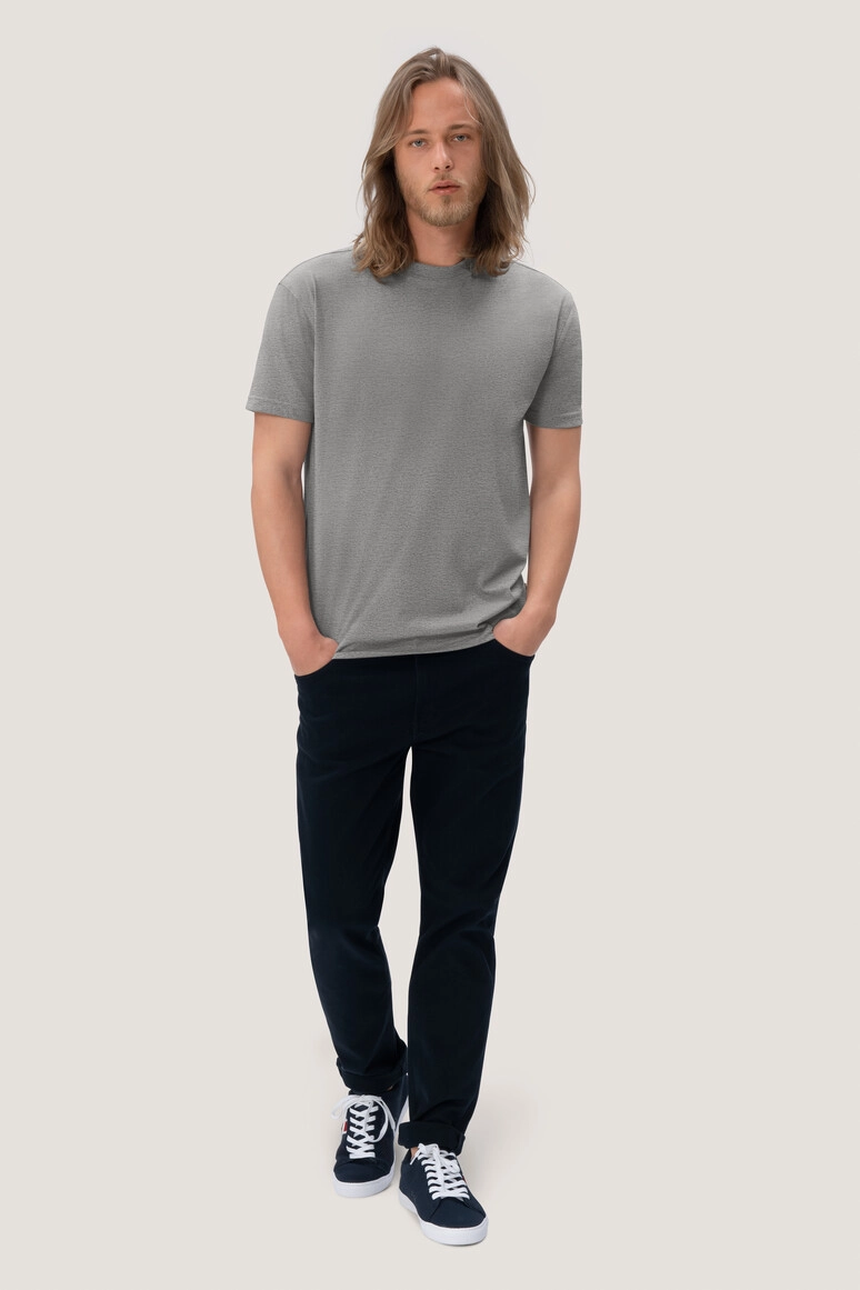 HAKRO T-Shirt Mikralinar® zum Besticken und Bedrucken in der Farbe Grau meliert mit Ihren Logo, Schriftzug oder Motiv.