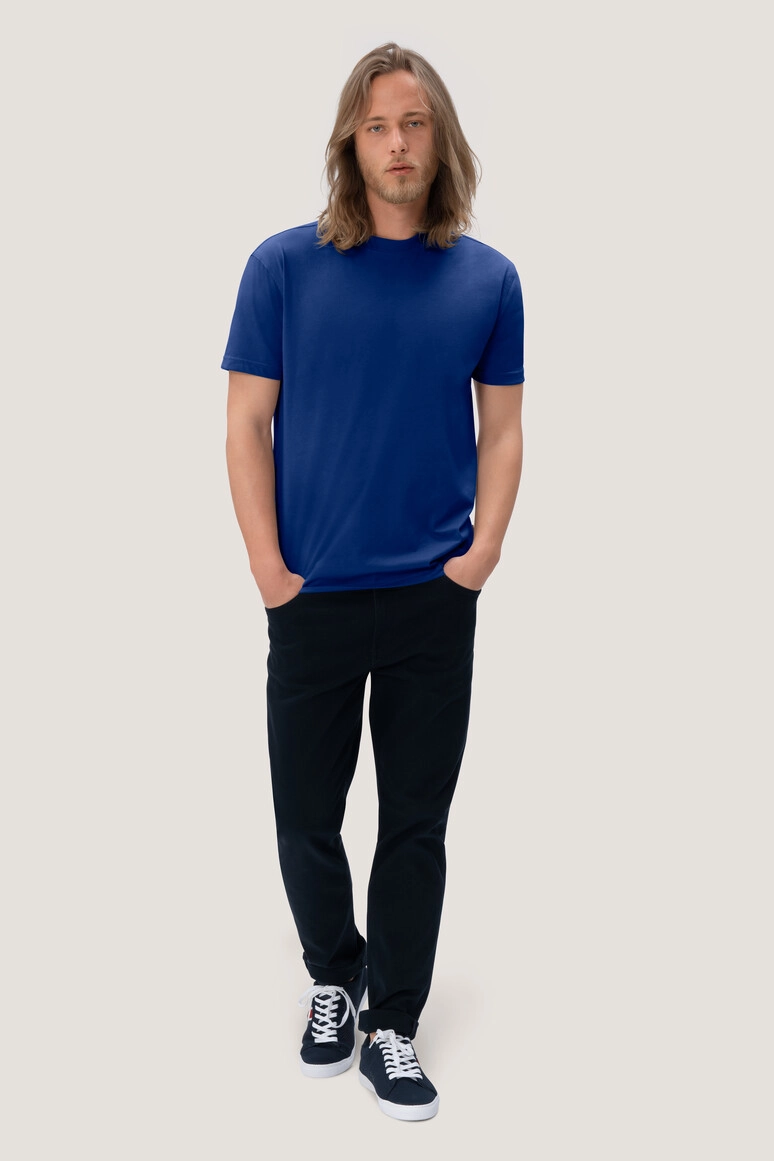 HAKRO T-Shirt Mikralinar® zum Besticken und Bedrucken in der Farbe Ultramarinblau mit Ihren Logo, Schriftzug oder Motiv.