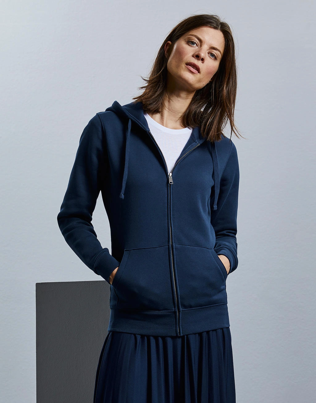 Ladies` Authentic Zipped Hood zum Besticken und Bedrucken mit Ihren Logo, Schriftzug oder Motiv.
