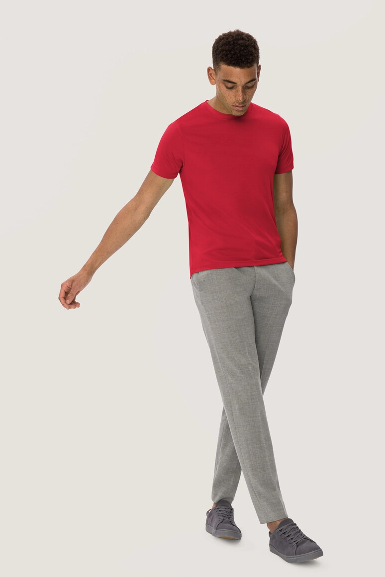 HAKRO T-Shirt COOLMAX® zum Besticken und Bedrucken in der Farbe Rot mit Ihren Logo, Schriftzug oder Motiv.