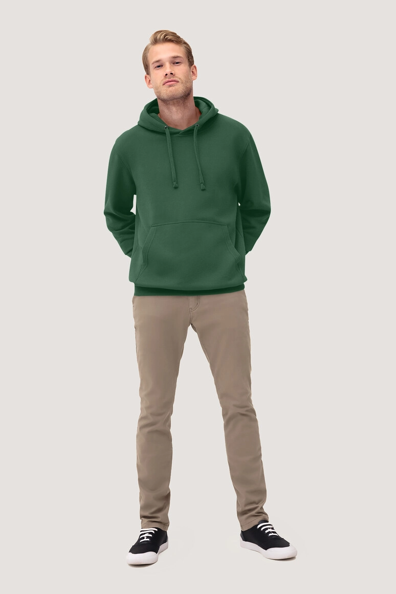 HAKRO Kapuzen-Sweatshirt Premium zum Besticken und Bedrucken in der Farbe Tanne mit Ihren Logo, Schriftzug oder Motiv.