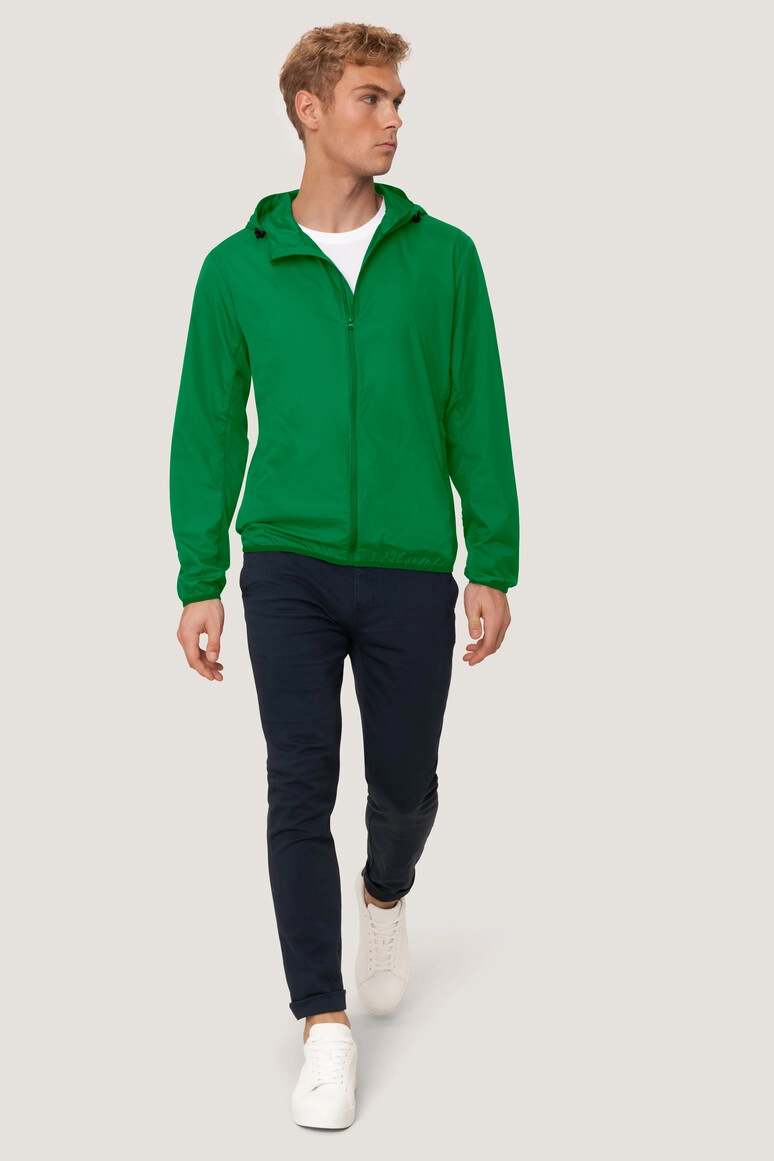 HAKRO Ultralight-Jacke Eco zum Besticken und Bedrucken in der Farbe Kellygrün mit Ihren Logo, Schriftzug oder Motiv.