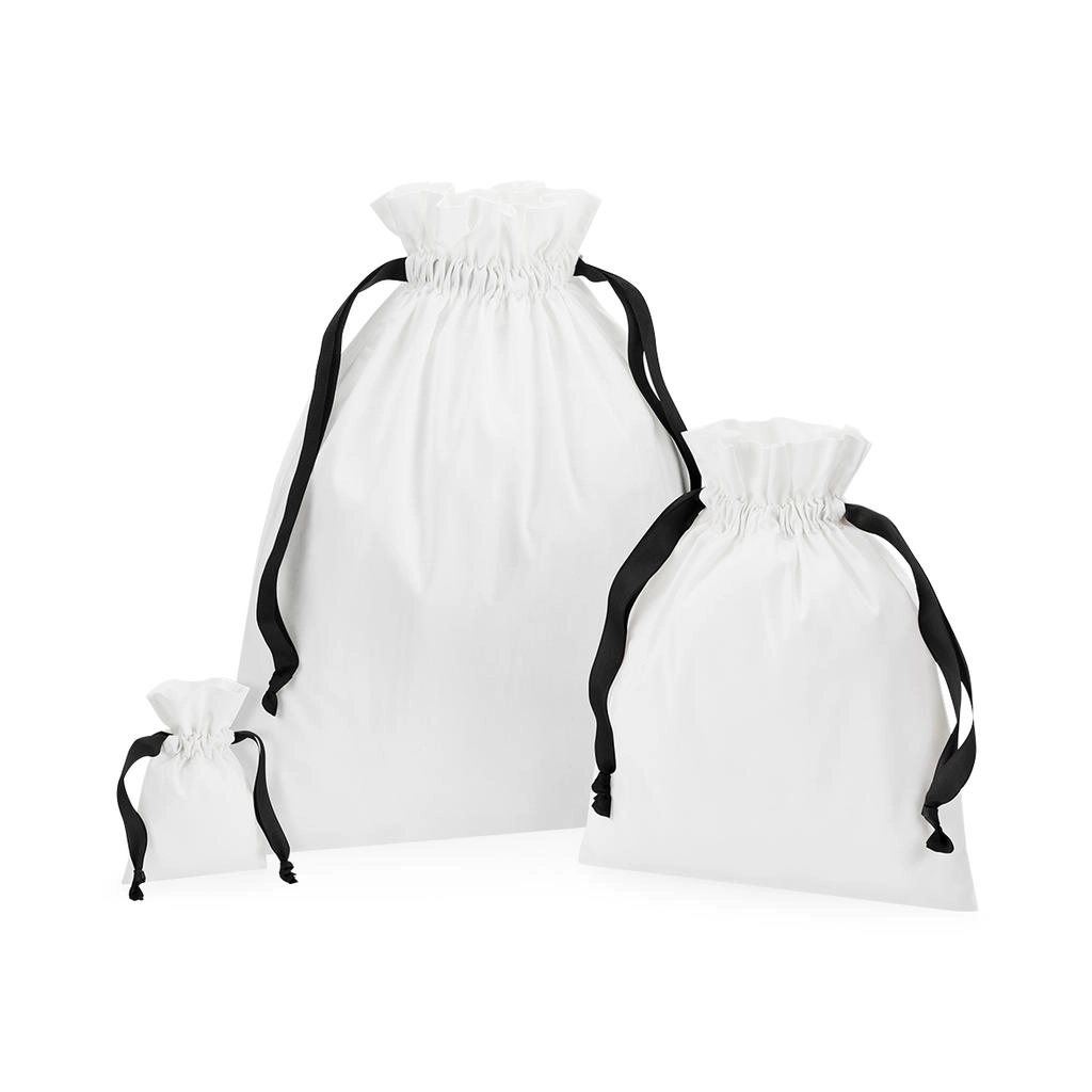 Cotton Gift Bag with Ribbon Drawstring zum Besticken und Bedrucken in der Farbe Soft White/Black mit Ihren Logo, Schriftzug oder Motiv.