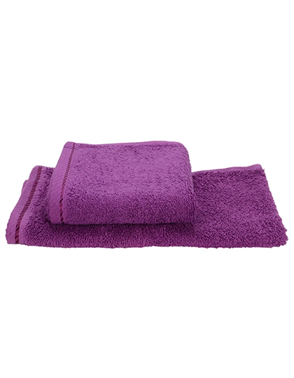 Guest Towel zum Besticken und Bedrucken in der Farbe Aubergine mit Ihren Logo, Schriftzug oder Motiv.