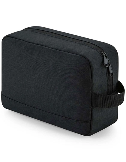 Recycled Essentials Wash Bag zum Besticken und Bedrucken in der Farbe Black mit Ihren Logo, Schriftzug oder Motiv.