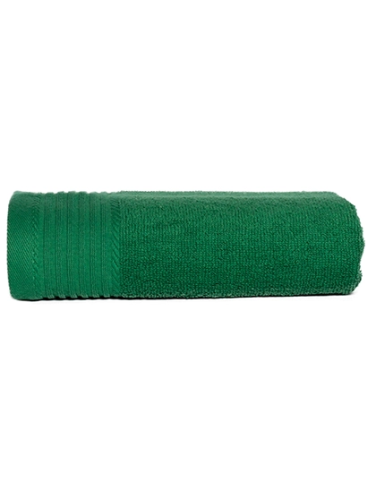 Classic Towel zum Besticken und Bedrucken in der Farbe Green mit Ihren Logo, Schriftzug oder Motiv.