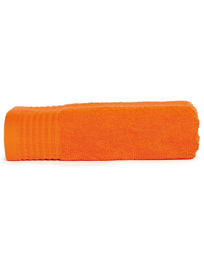 Classic Towel zum Besticken und Bedrucken in der Farbe Orange mit Ihren Logo, Schriftzug oder Motiv.