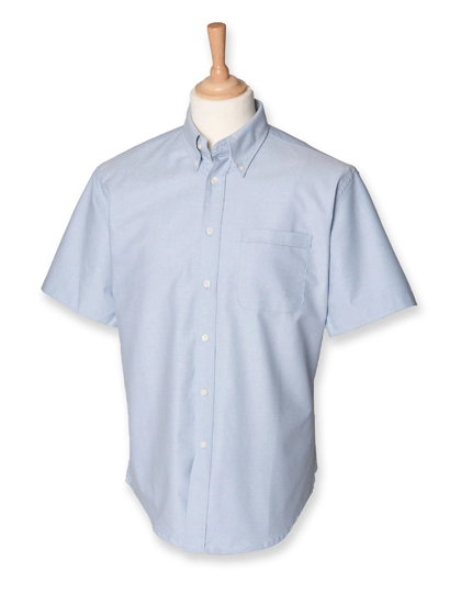 Men´s Classic Short Sleeved Oxford Shirt zum Besticken und Bedrucken in der Farbe Blue Oxford mit Ihren Logo, Schriftzug oder Motiv.